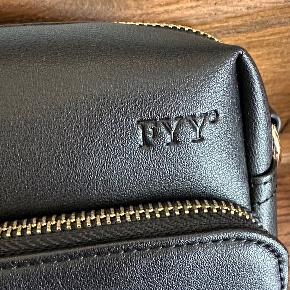 FYY Black Women’s Bag - Picture 2 of 5
